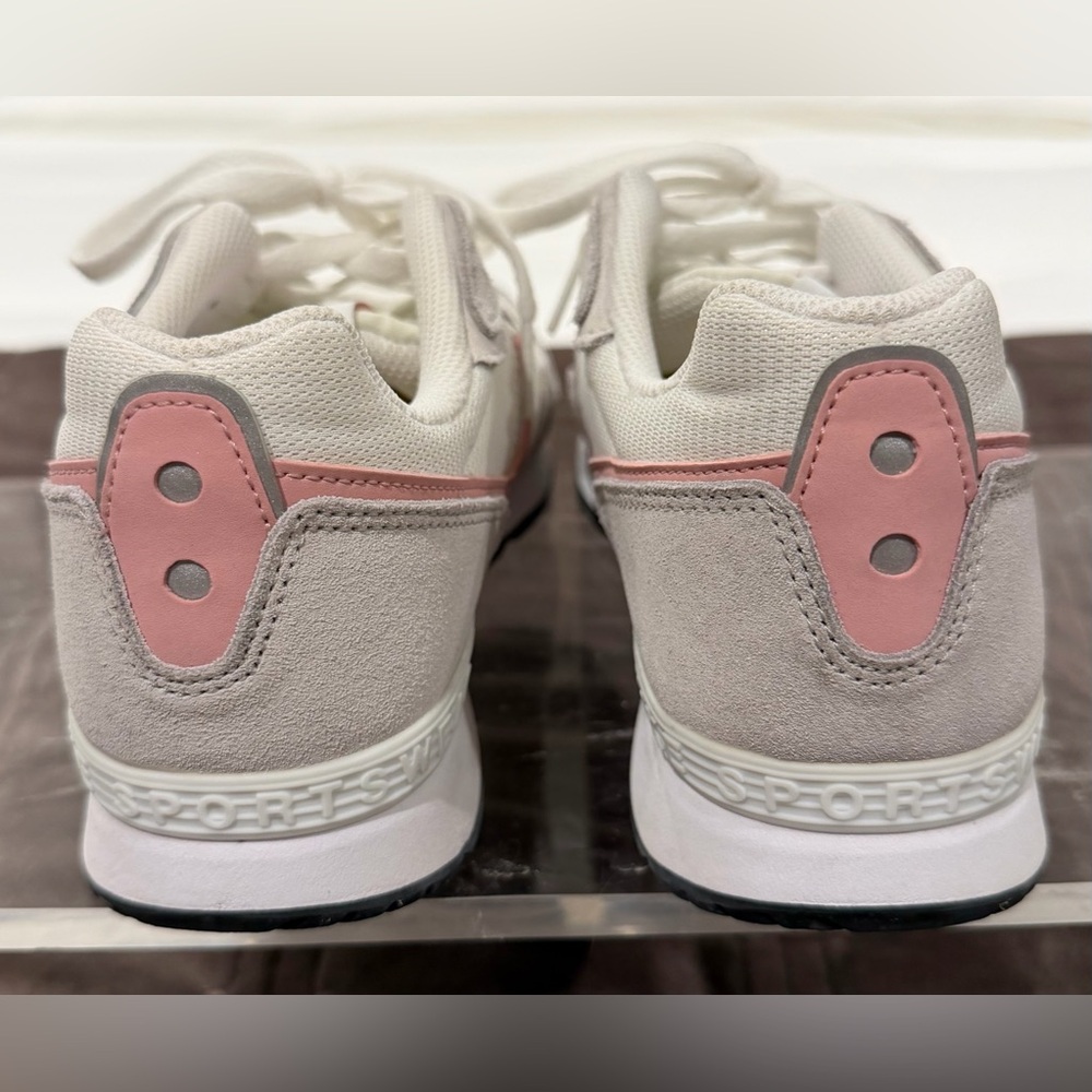 Nike Women's sz 7 Cream and Pink Sneakers - Picture 5 of 6